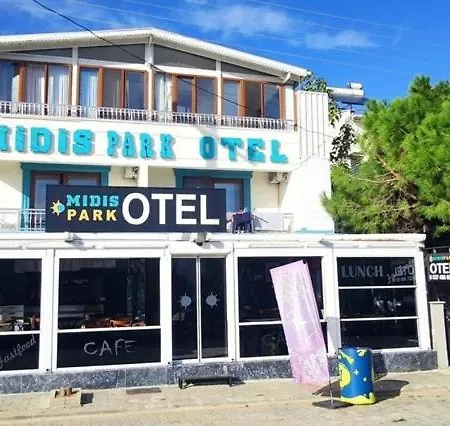 Hotel Midis Park 3*